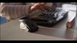 Fakes - Season 01 Episode 01